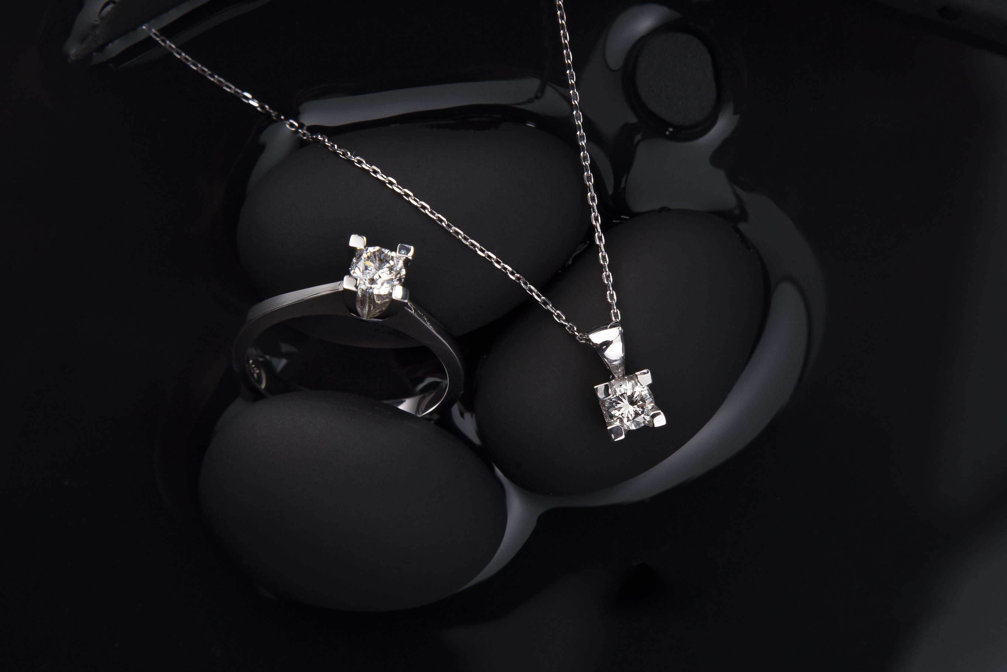 diamond engagement ring